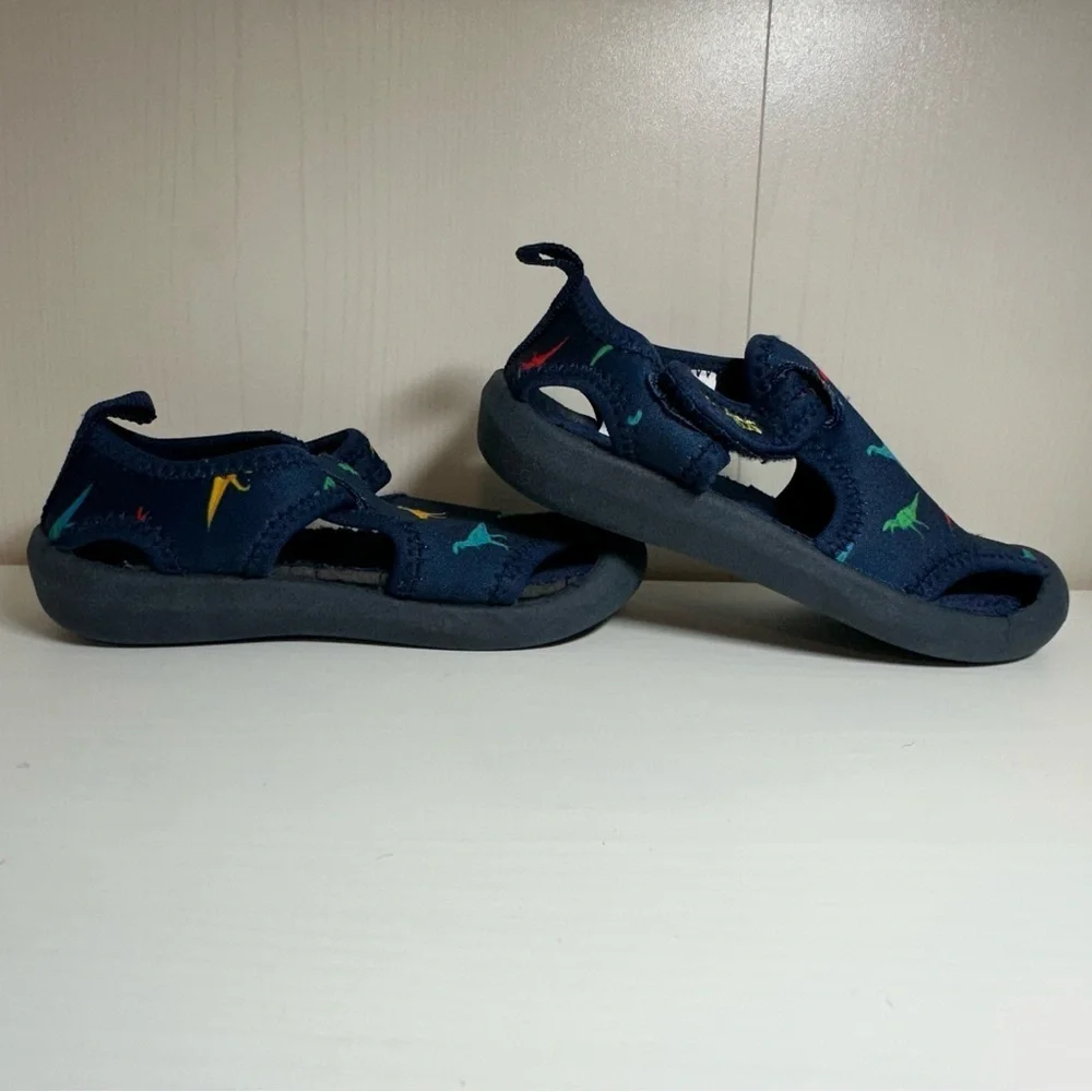 STQ Quick Dry Slip-On Water Shoes with Dinosaur Print Toddler Sz 6